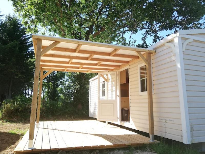 Hebergements Camping "Les Pieds Dans L'Eau" Crozon Exterior photo