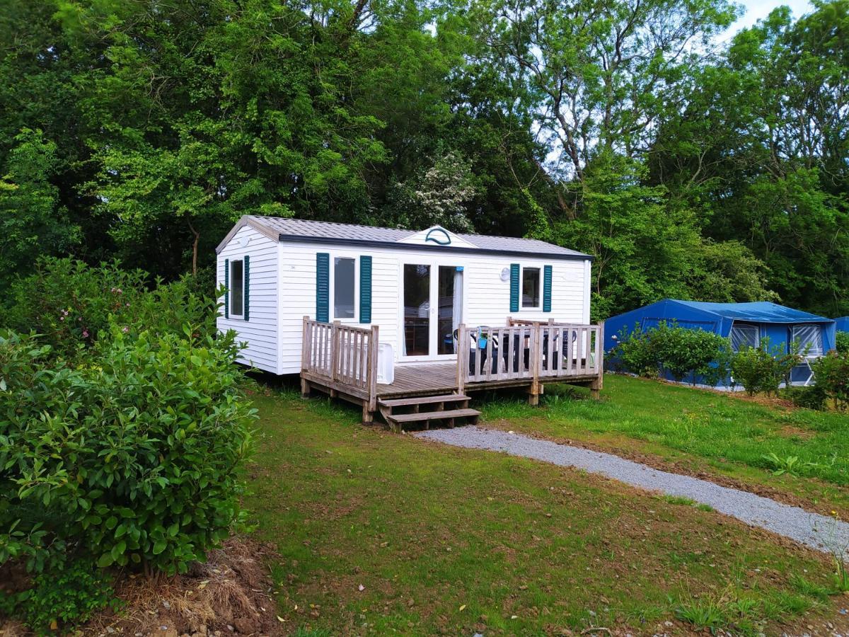 Hebergements Camping "Les Pieds Dans L'Eau" Crozon Exterior photo